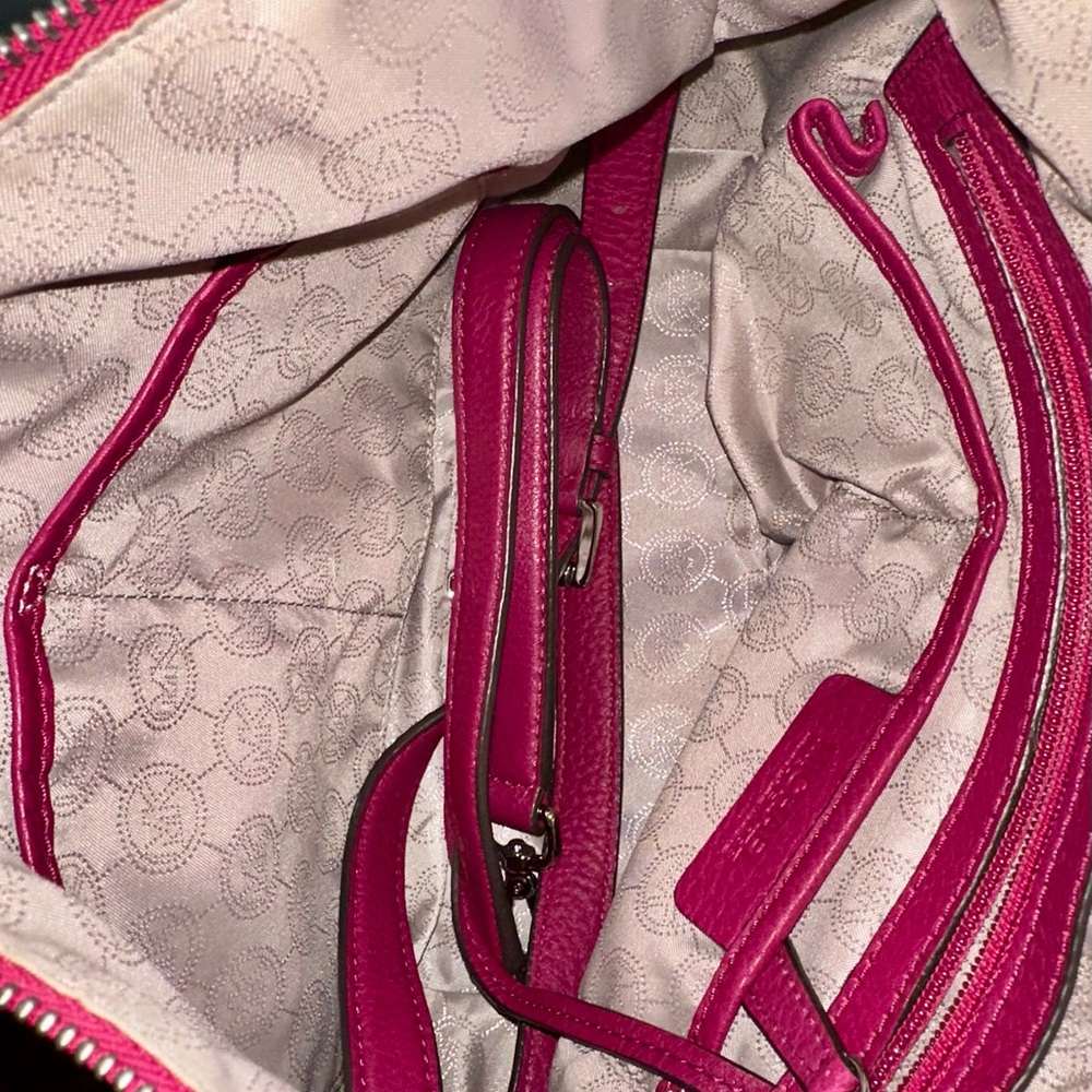 Michael Kors Pink Leather Shoulder Bag - Picture 4 of 7